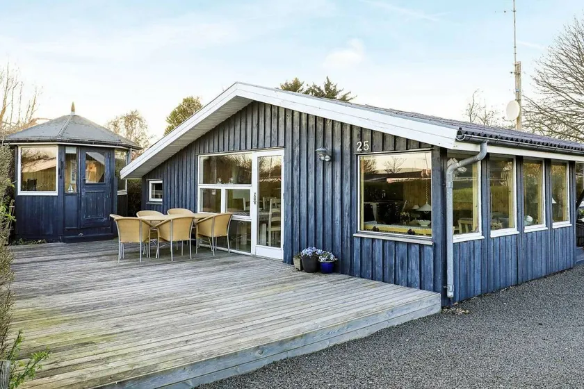 Fully equipped nice holiday home with terrace & barbeque | Close to the beach | Dogs allowed - Image 1