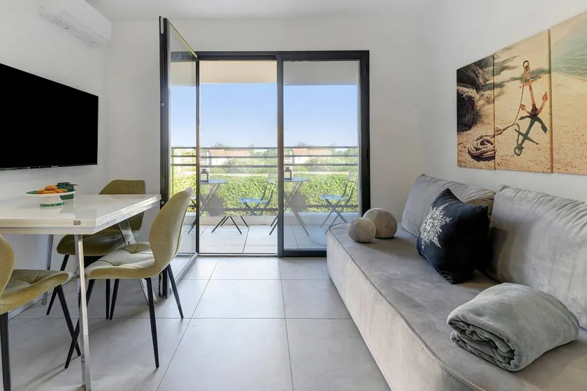Flat | Sea view - Image 1