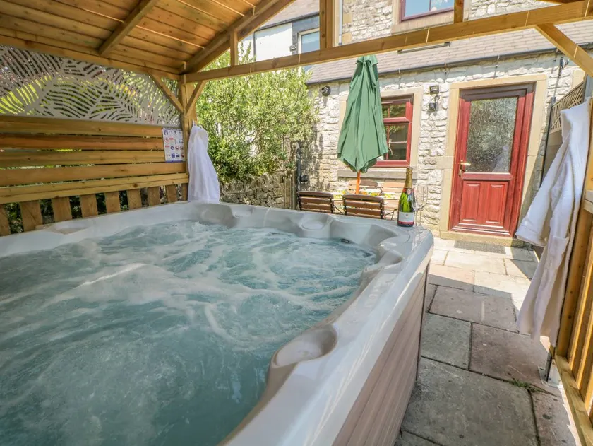 Cottage convivial et familial avec jacuzzi, terrasse et jardin | Avec animaux bienvenus - Image 1