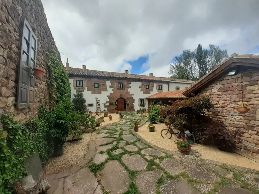 Farm with garden, private pool & sauna | Garden view - Image 1