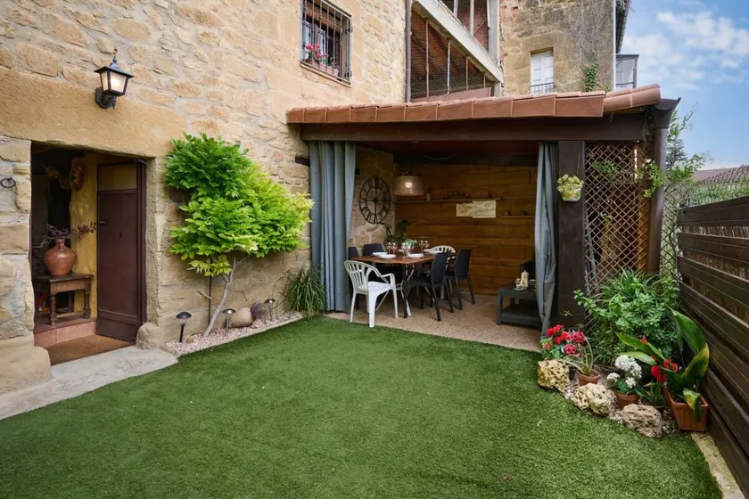 Ferienhaus mit Garten - Image 1