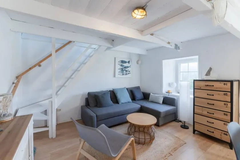 Charming cottage | Water view - Image 1