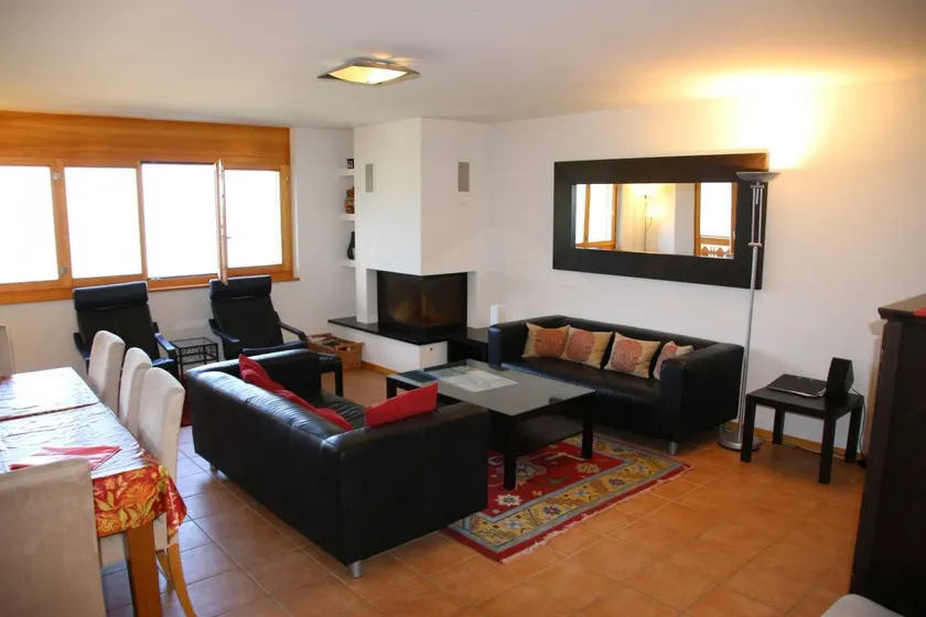 Großzügige Ferienwohnung mit Pool - Image 1