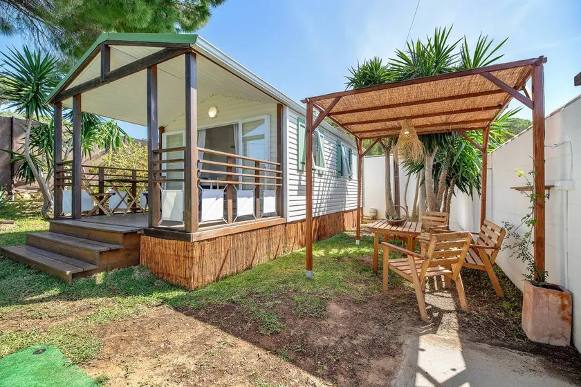 Bungalow 'Cádiz Costa' with private pool, private terrace and Wi-Fi - Image 1