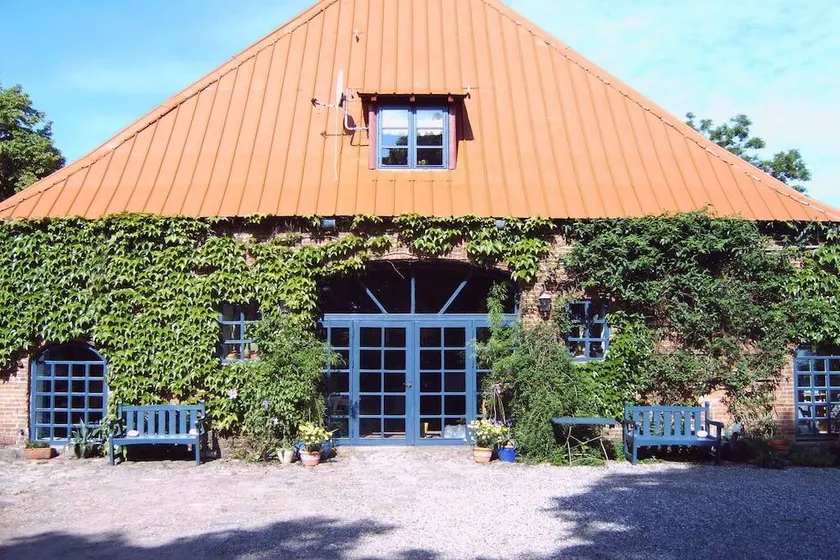 House with terrace & barbecue - Image 1