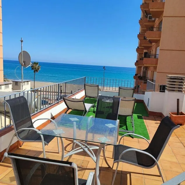 Child-friendly apartment with terrace | Close to the beach - Image 1