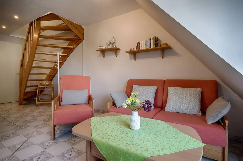 ruhig gelegene Fewo bis 4 P. + Kleinkind, Sauna, WLAN, Balkon, Fahrradschuppen - Image 1