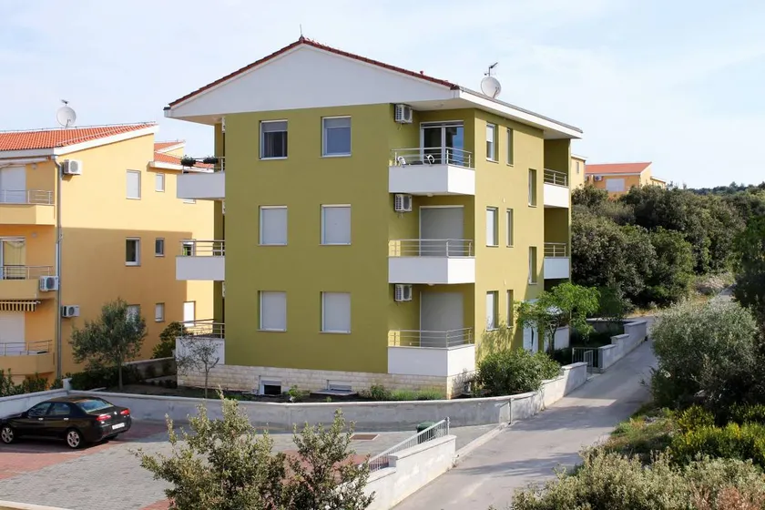 Flat with terrace | Sea view | Close to the beach - Image 1