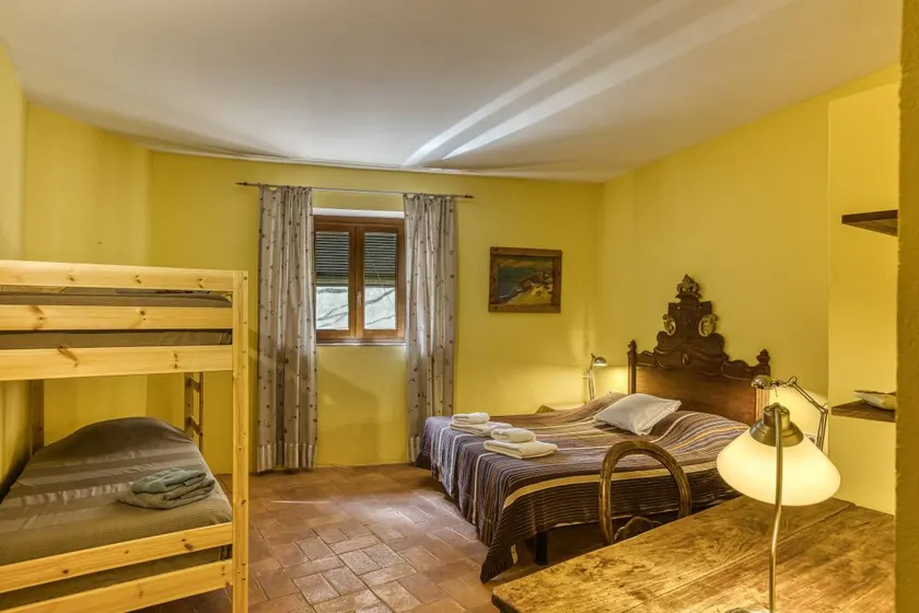 Beautiful private room with terrace, pool & barbeque | Garden view | Pets allowed - Image 1