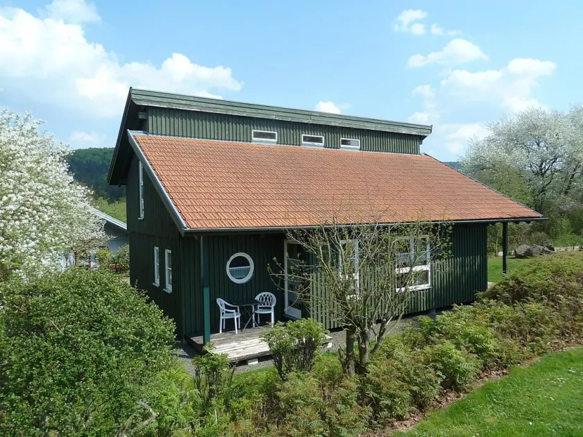 House with garden, BBQ & terrace | Mountain view - Image 1