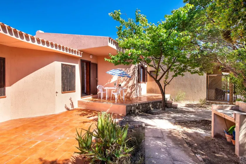 Charmant appartement de vacances avec jardin, barbecue et terrasse | Vue jardin | Avec animaux autorisés - Image 1