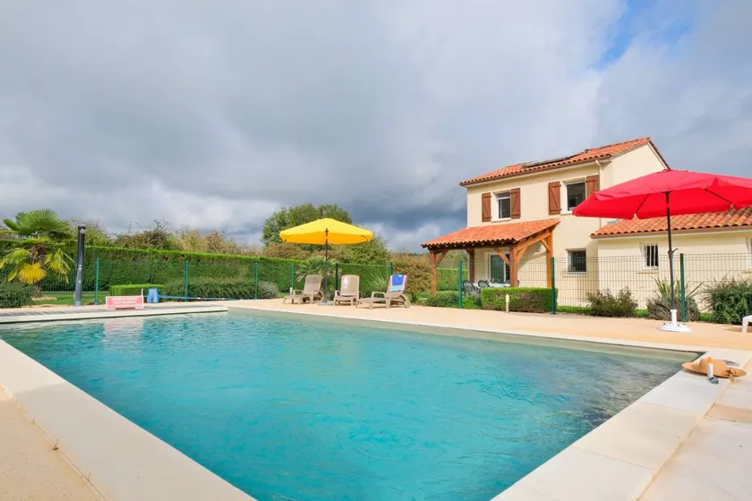 Duo of Houses at Mas des Chênes with Air Conditioning and Shared Pool in the Heart of Périgord - Image 1