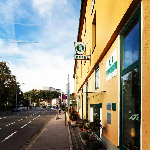 Family-oriented apartment with terrace & garden | Next to Hohensalzburg Fortress - Image 1