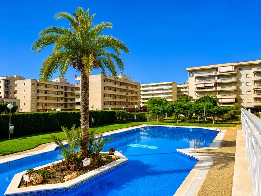 Flat with terrace & pool | Beach nearby - Image 1