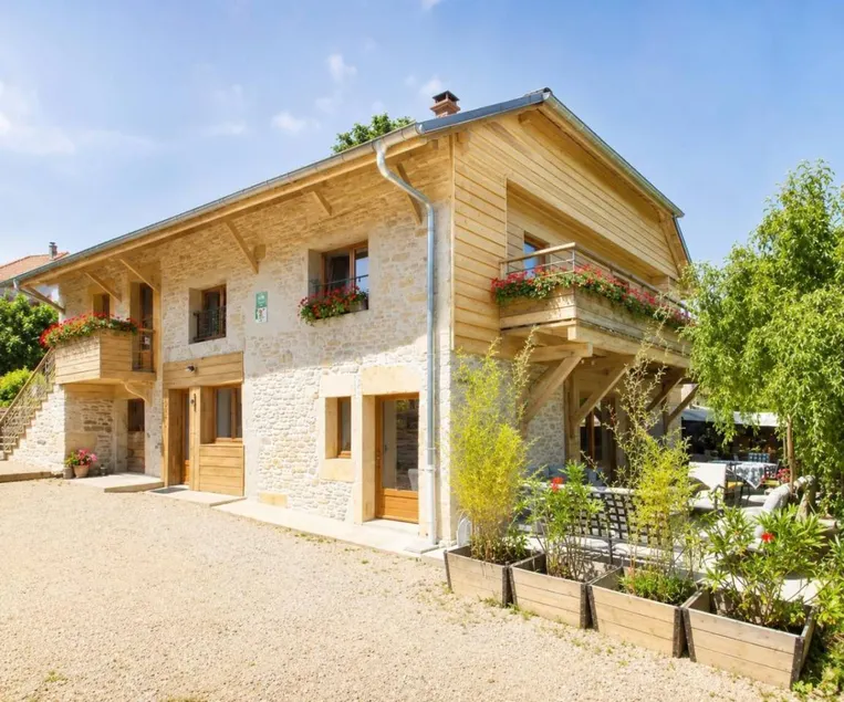 Pleasant gite with terrace | Pets allowed - Image 1