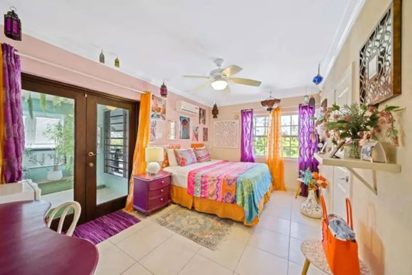 Dedicated room with pool, terrace & garden | Pool view - Image 1