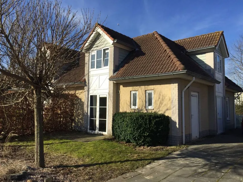 Fully equipped holiday home with terrace, sauna & barbeque | Next to the beach - Image 1