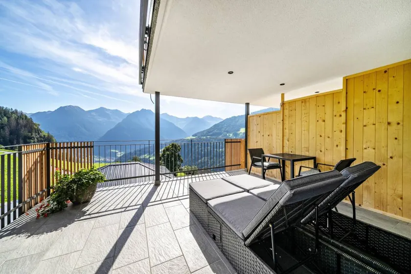 Fully equipped wonderful apartment with garden, terrace & BBQ | Mountain view - Image 1