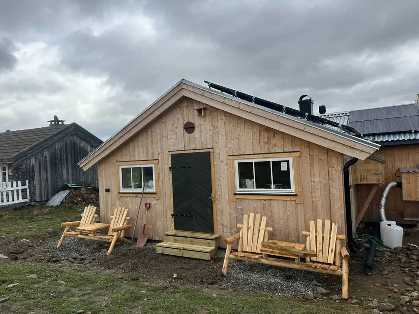 House with BBQ - Image 1