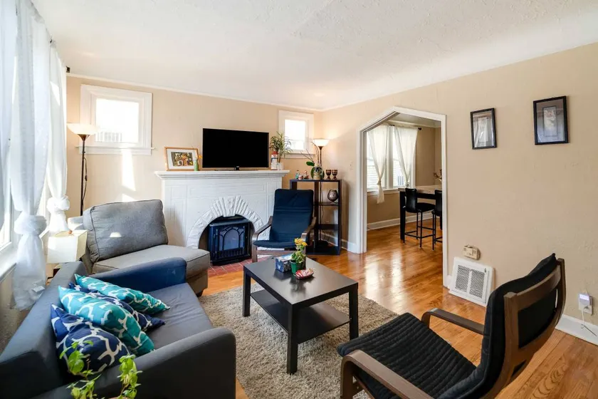Ferndale Apartment w/ Yard - Near the Detroit Zoo! - Image 1