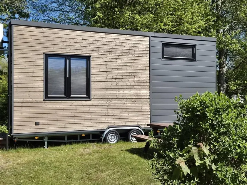 Cabin with terrace - Image 1