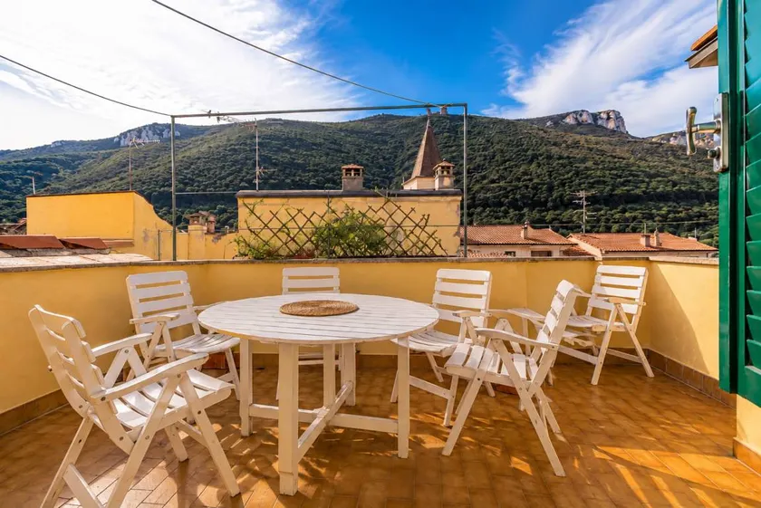 Flat with terrace | Panoramic view - Image 1