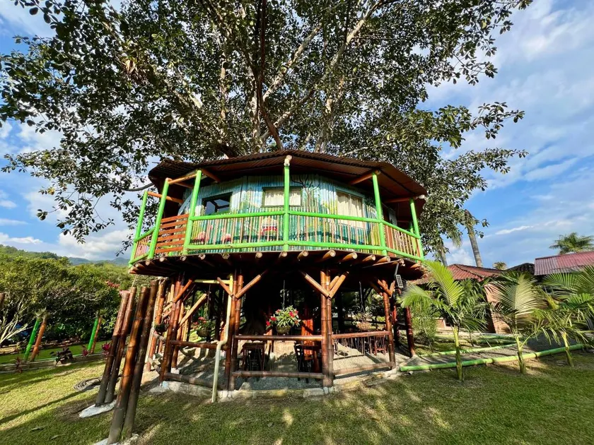 Casa apta para niños con barbacoa, piscina y terraza | Vistas al jardín | Admite perro - Image 1