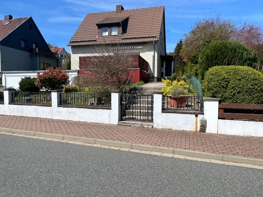 Fully equipped holiday apartment with barbeque, garden & terrace - Image 1