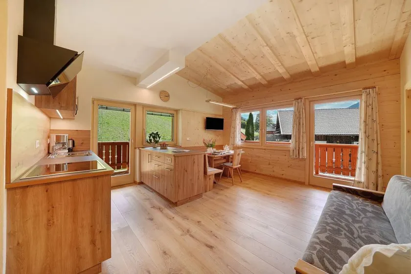 Apartamento con jardín y barbacoa | Vistas al jardín - Image 1