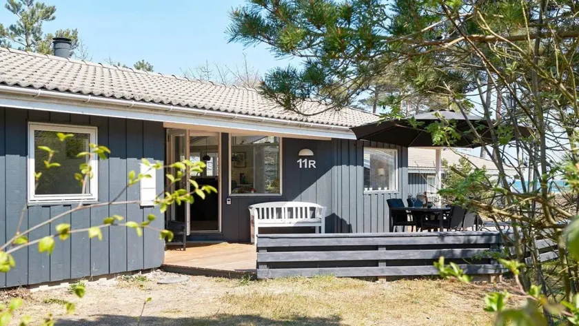 Holiday home with terrace & sauna - Image 1