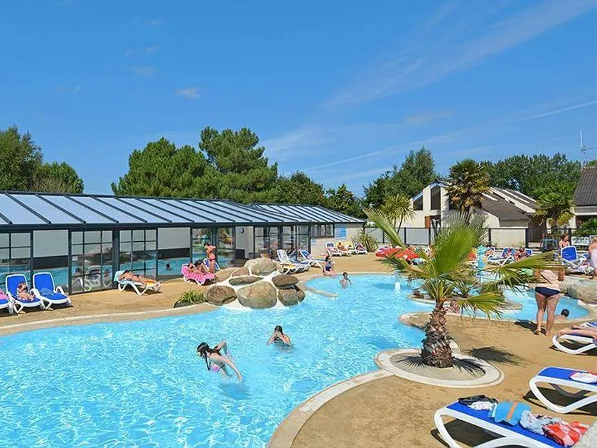Family-friendly wonderful mobile home with terrace & heated pool | Close to the beach - Image 1