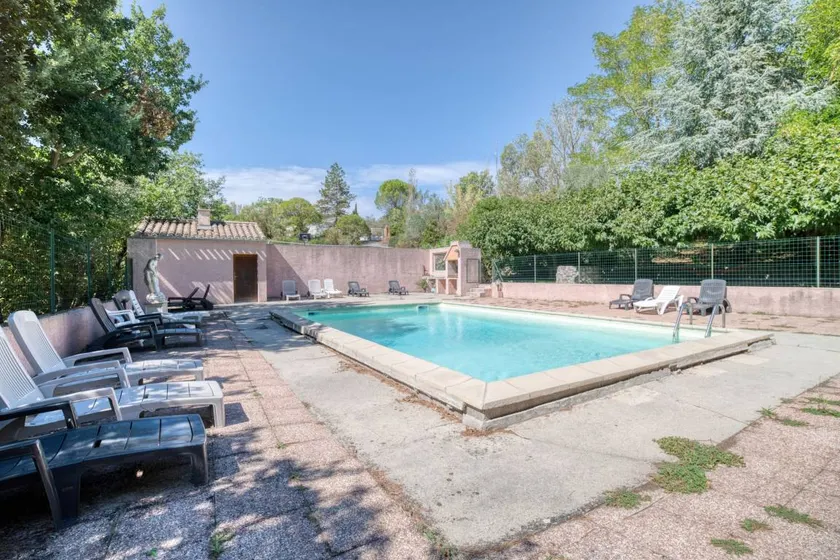House with pool, garden & barbeque | Garden view - Image 1