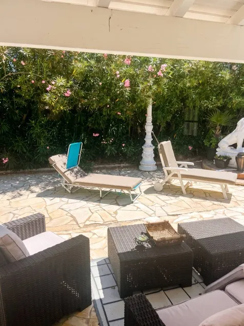 Holiday home with barbeque, garden & terrace | Garden view - Image 1