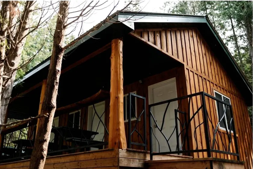 Lakeside Group Cabin with Huge Deck, Fire Pits & Sunset Views in Ontario, Canada - Image 1