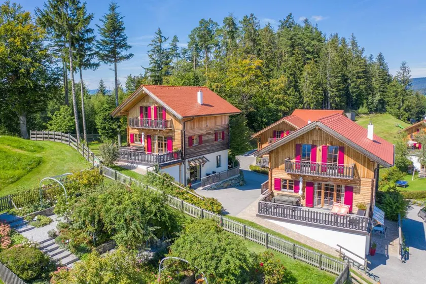 Holiday home with sauna, BBQ & terrace - Image 1
