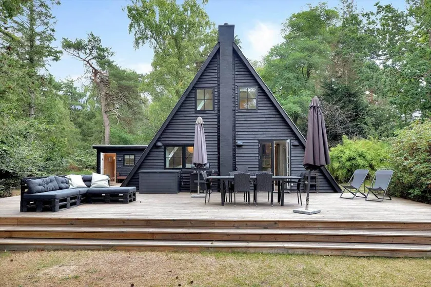 House with terrace, sauna & barbecue - Image 1