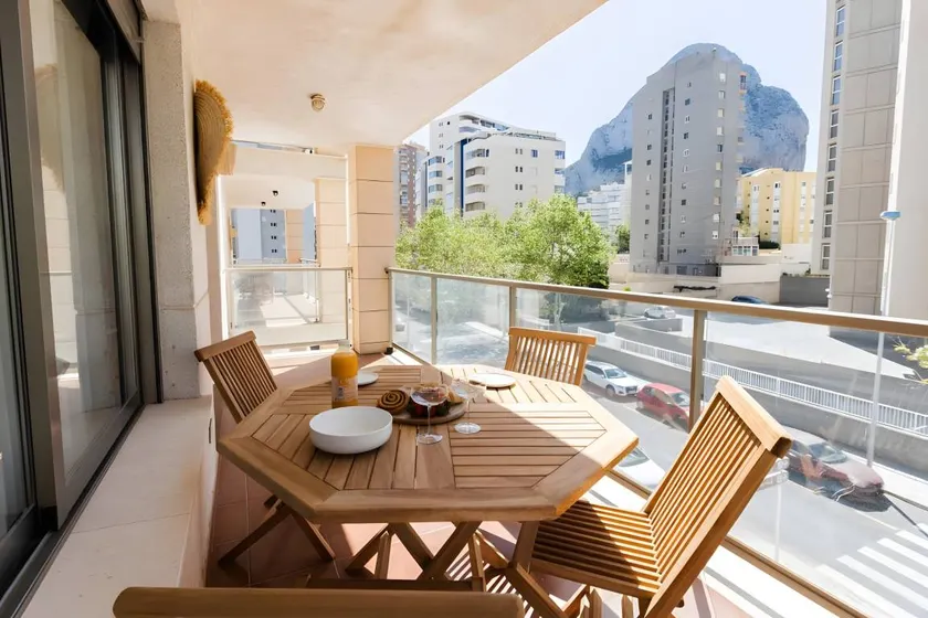 Fully equipped nice apartment with terrace & pool | City view | Beach nearby - Image 1