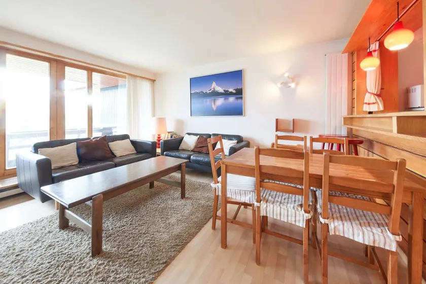 Holiday apartment with sauna & private pool | Mountain view | Next to the ski - Image 1