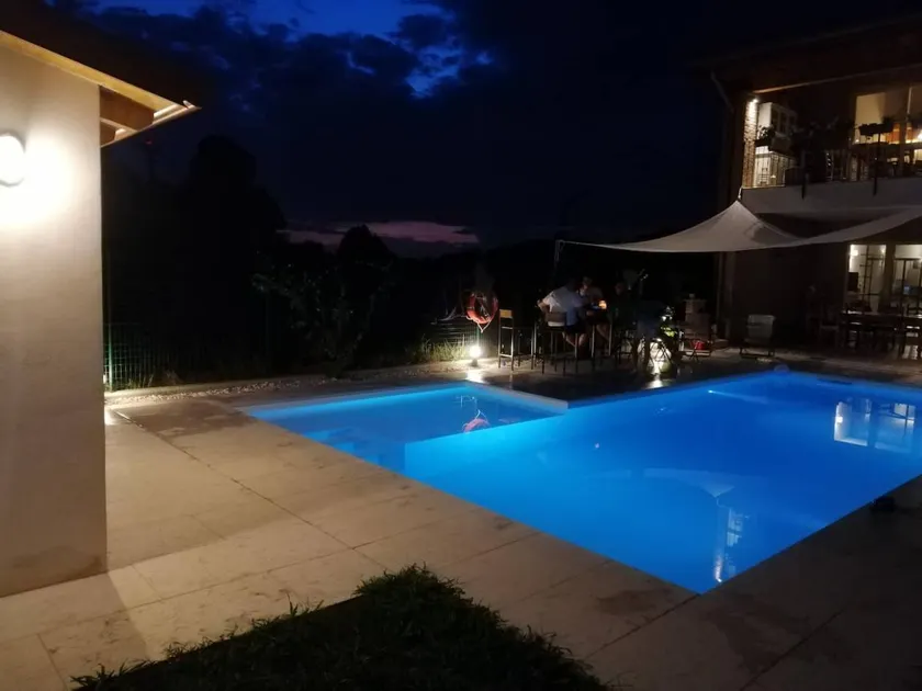 Ferienhaus mit Garten, privatem Pool und Grill - Image 1