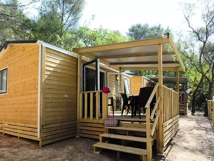 Mobil-home avec 2 chambres à coucher pour 4 personnes - Image 1