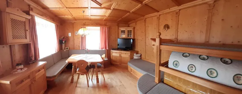 Family-friendly holiday home with pool, garden & terrace | Next to the ski | Suitable for remote work | Pet-friendly - Image 1
