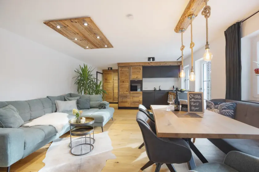 Apartamento con terraza y jardín - Image 1