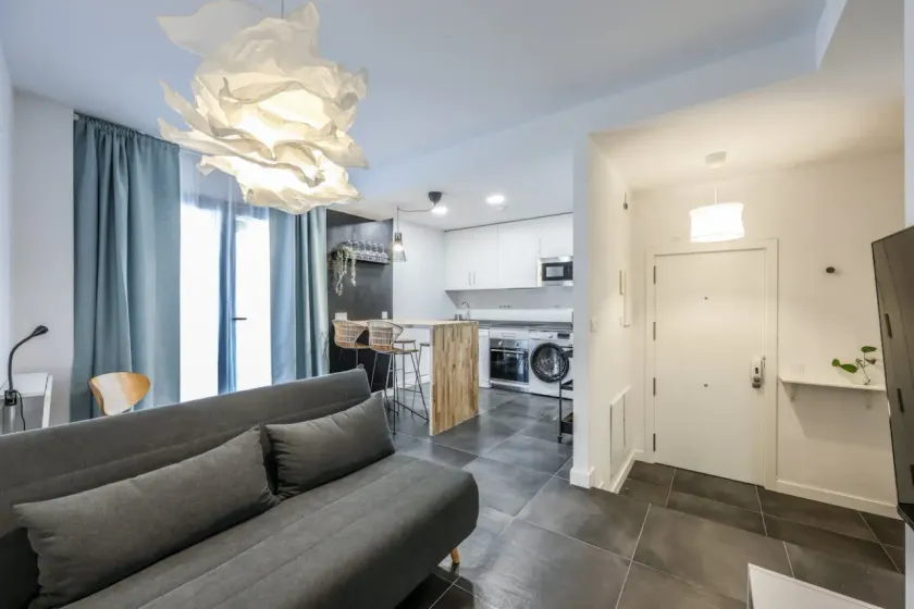 Holiday apartment with terrace - Image 1