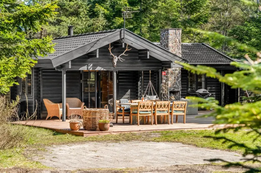 Fully equipped beautiful house with terrace | Pets are welcome - Image 1