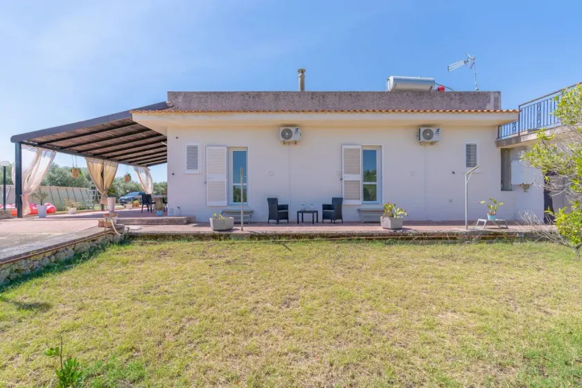 Villa mit Grill, Garten und Terrasse | Gartenblick | Perfekt für die Arbeit von Zuhause - Image 1