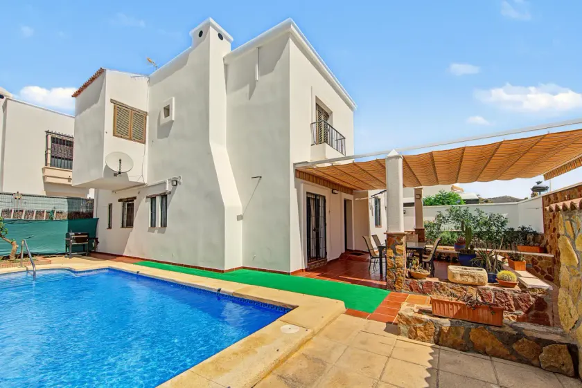 Holiday home with terrace, private pool & garden | Mountain view - Image 1