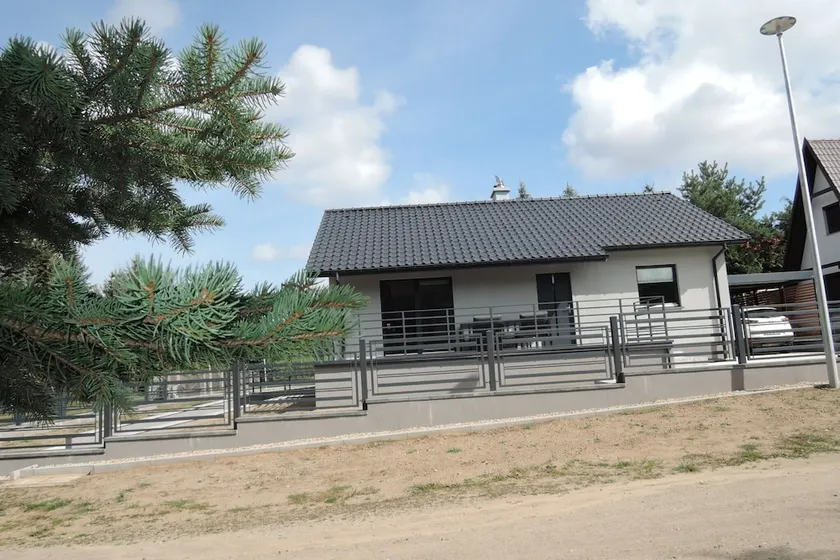 holiday home on a fenced natural plot, Insko - Image 1