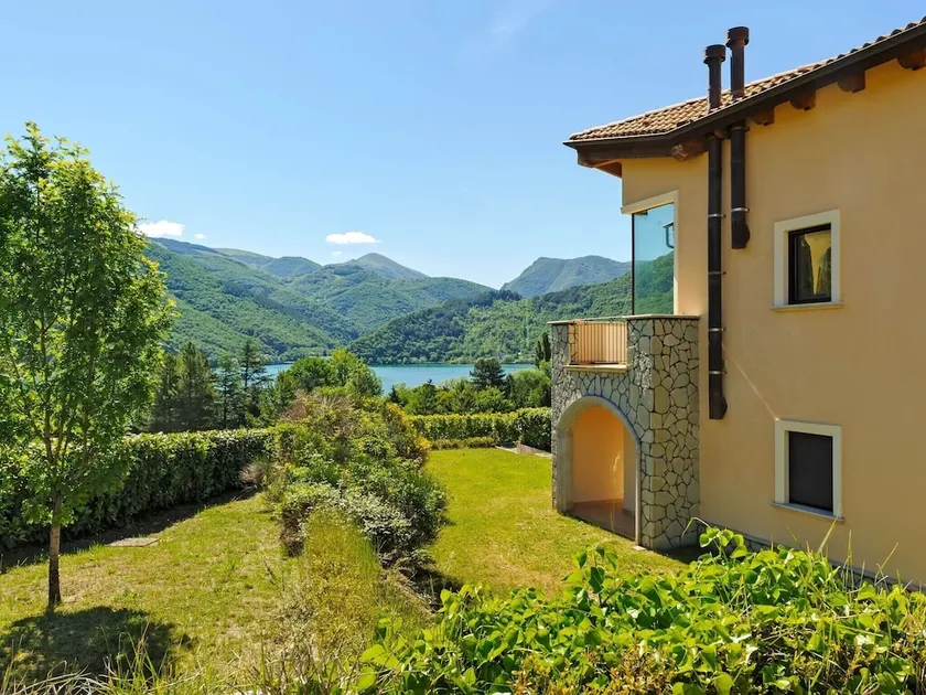 Valley-view Holiday Home in Scanno With Garden - Image 1