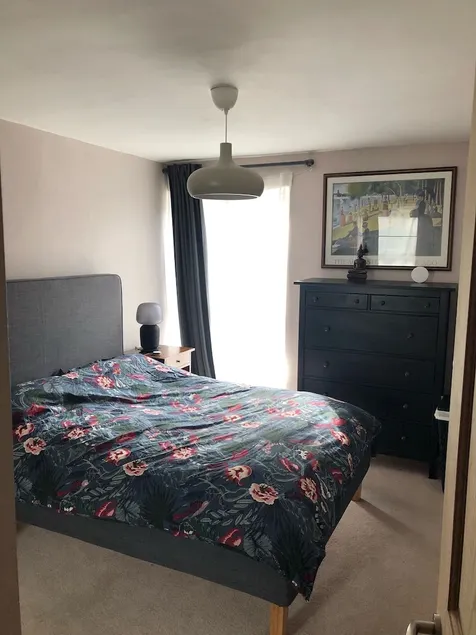 Unique 1BD Flat Surbiton Fast Links to London City - Image 1