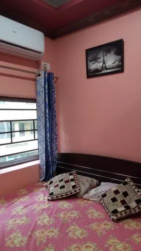12 Homestay Apartments - Image 1
